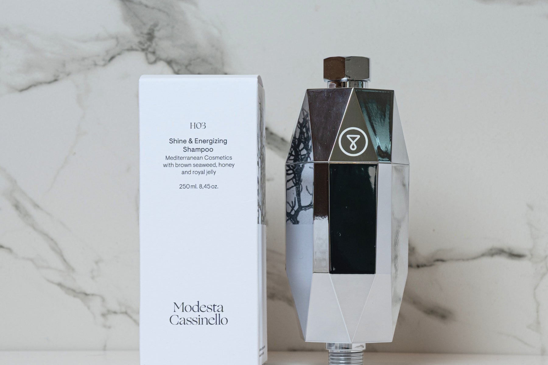 Unión Perfecta: Cómo Modesta Cassinello y Tappwater Revolucionan el Cuidado Capilar