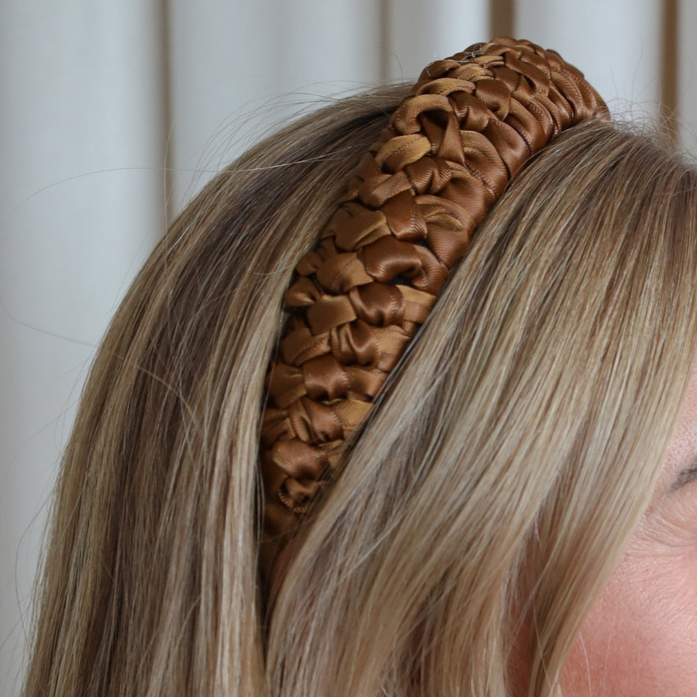 Brown intertwined headband