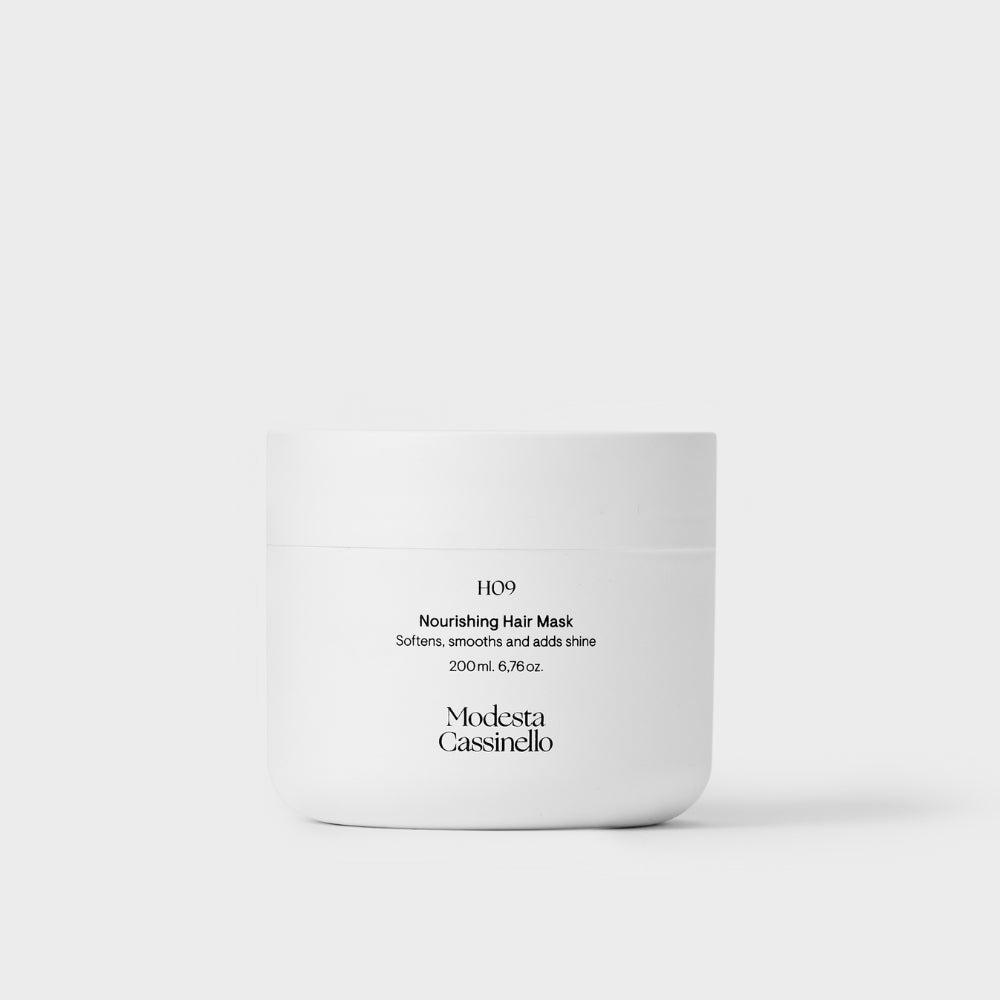 Tarro de la mascarilla capilar nutritiva H09 de Modesta Cassinello con Hemi-Escualano, ceramidas y aceites mediterráneos, para cabello seco, dañado o teñido, 200 ml, sin siliconas ni parabenos