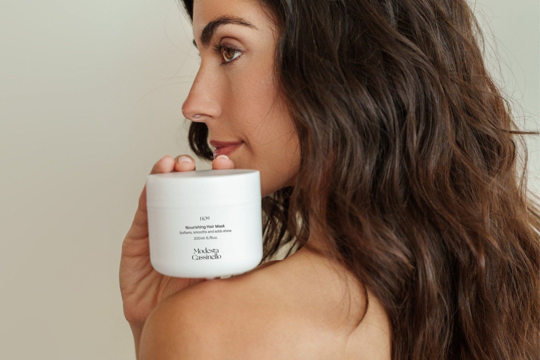 Cómo elegir una mascarilla nutritiva que no apelmace el cabello